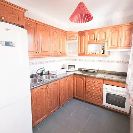 Cozy Townhouse Close To The Beach *